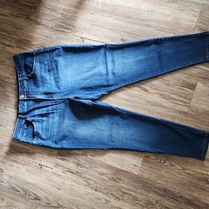 No Boundaries jeans